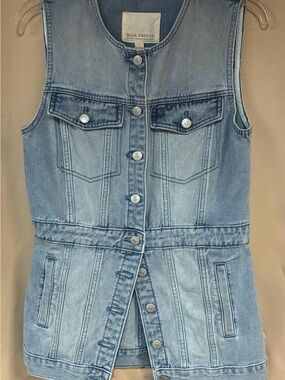 Tribal Blue Thread Premium Denim Longline Vest Light Wash Size 4